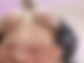 Live cam show with Queenmature - Cum In Pussy on Uber Horny
