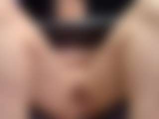 Live cam show with Queenmature - Camel Toe on madthumbs