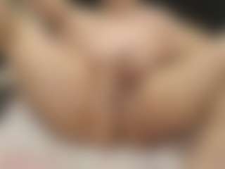 Live cam show with Queenmature - Camel Toe on intimatelivegirls.com