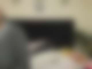 Live cam show with Queenmature - Camel Toe on Big Tits