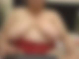 Live cam show with Queenmature - Cum In Pussy on CamClone