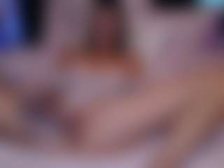 Live cam show with Vixxenn - Tease on sexylive.show