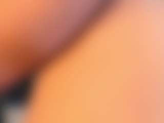 Live cam show with AryaStar - Petite on Dare Cams
