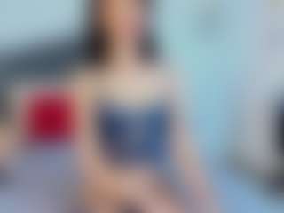 Live cam show with AryaStar - Petite on Camsoda