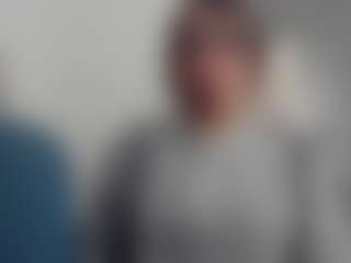 Brunettee-1's Live Sex Cam Show