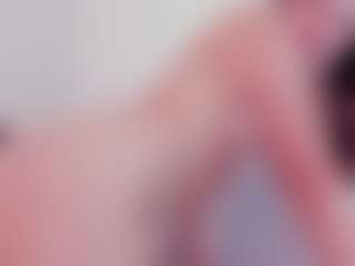 Brunettee-1's Live Sex Cam Show