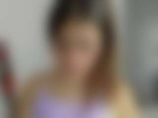 Brunettee-1's Live Sex Cam Show