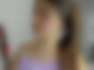 Brunettee-1's Live Sex Cam Show