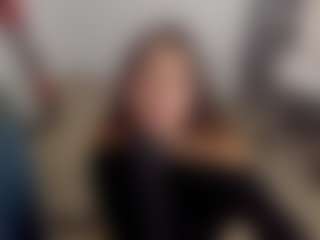 Brunettee-1's Live Sex Cam Show