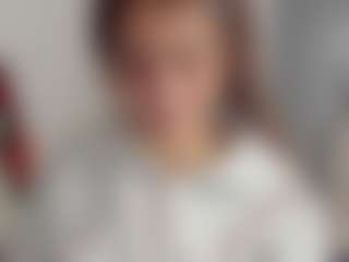 Brunettee-1's Live Sex Cam Show