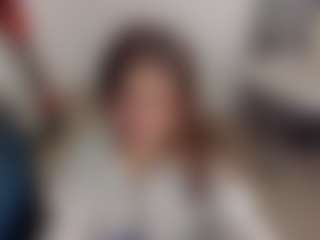 Brunettee-1's Live Sex Cam Show