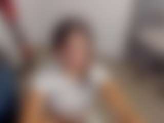 Brunettee-1's Live Sex Cam Show