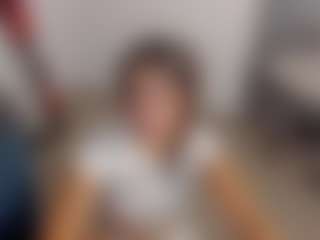 Brunettee-1's Live Sex Cam Show