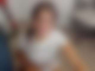 Brunettee-1's Live Sex Cam Show