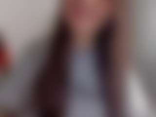 Brunettee-1's Live Sex Cam Show