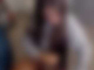 Brunettee-1's Live Sex Cam Show