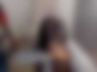 Brunettee-1's Live Sex Cam Show