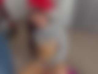 Brunettee-1's Live Sex Cam Show