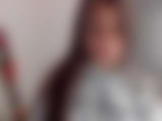 Brunettee-1's Live Sex Cam Show