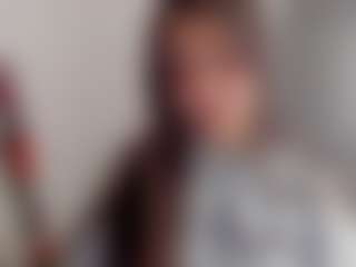 Brunettee-1's Live Sex Cam Show
