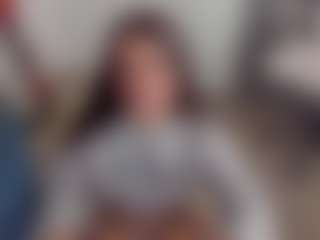 Brunettee-1's Live Sex Cam Show