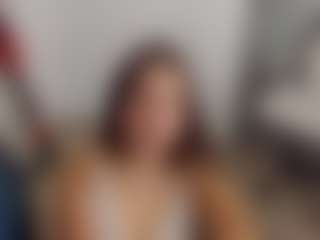 Brunettee-1's Live Sex Cam Show