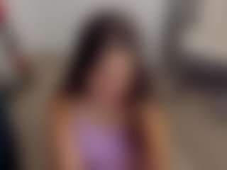 Brunettee-1's Live Sex Cam Show