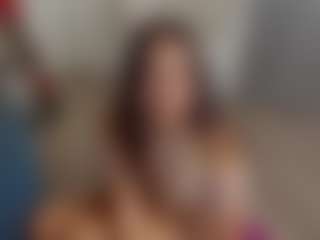 Brunettee-1's Live Sex Cam Show