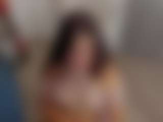 Brunettee-1's Live Sex Cam Show