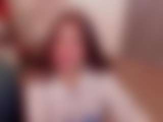 Brunettee-1's Live Sex Cam Show
