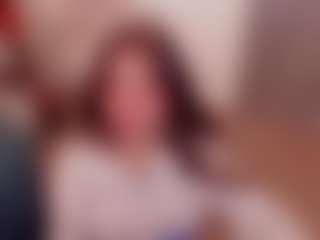 Brunettee-1's Live Sex Cam Show
