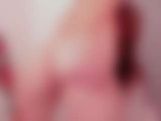 Brunettee-1's Live Sex Cam Show