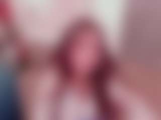 Brunettee-1's Live Sex Cam Show