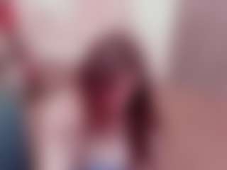 Brunettee-1's Live Sex Cam Show
