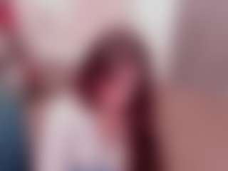 Brunettee-1's Live Sex Cam Show
