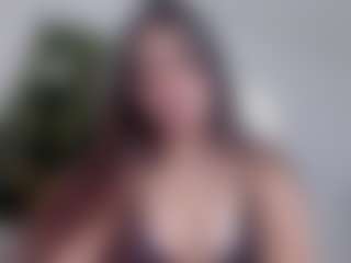 Brunettee-1's Live Sex Cam Show