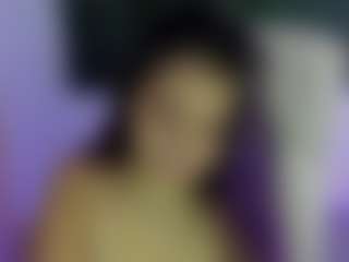 Brunettee-1's Live Sex Cam Show