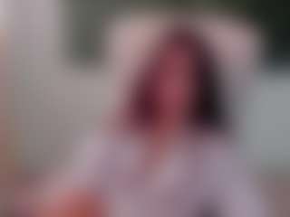 Brunettee-1's Live Sex Cam Show