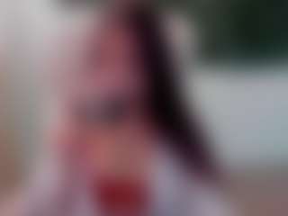 Brunettee-1's Live Sex Cam Show