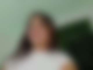 Brunettee-1's Live Sex Cam Show