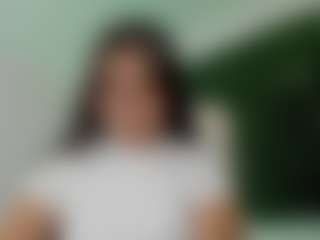 Brunettee-1's Live Sex Cam Show