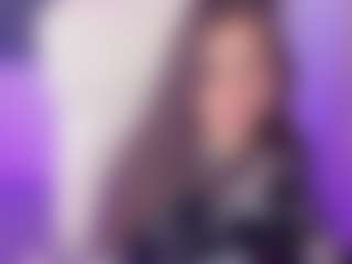 Brunettee-1's Live Sex Cam Show