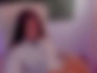 Brunettee-1's Live Sex Cam Show