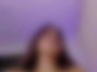 Brunettee-1's Live Sex Cam Show