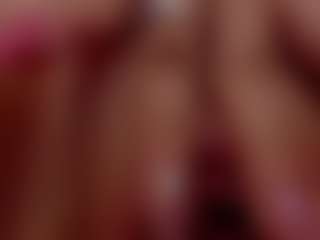Brunettee-1's Live Sex Cam Show