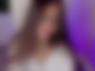Brunettee-1's Live Sex Cam Show