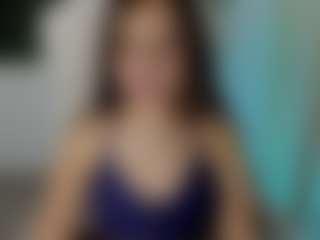 Live cam show with Brunettee-1 - Cute on Chatstar