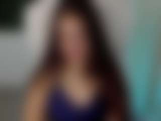 Brunettee-1's Live Sex Cam Show