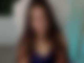 Brunettee-1's Live Sex Cam Show
