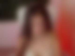 Brunettee-1's Live Sex Cam Show